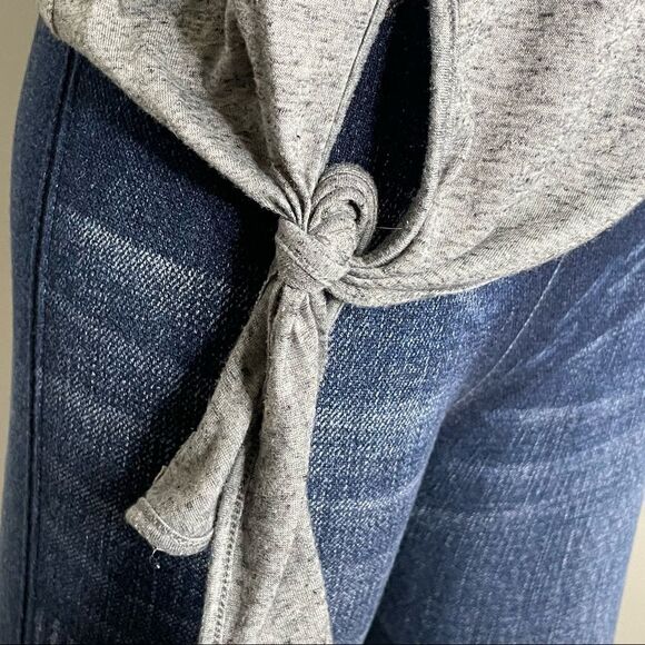 Juicy Couture Gray Short Sleeved Shirt With Metallic Leopard Design Size Medium - Picture 8 of 11